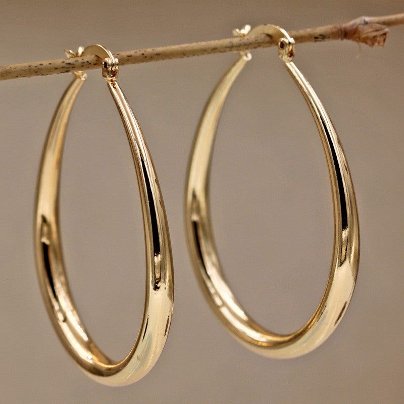 Oval hoop earrings