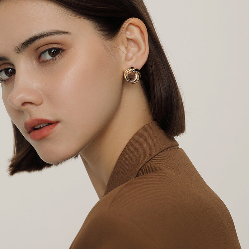 Winding Geometric Hollow Earrings