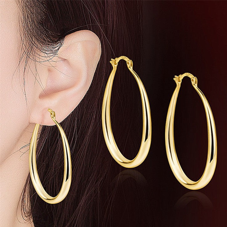 Oval hoop earrings