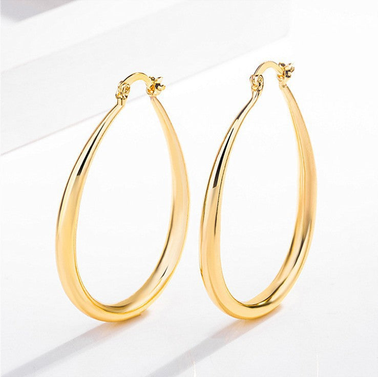 Oval hoop earrings